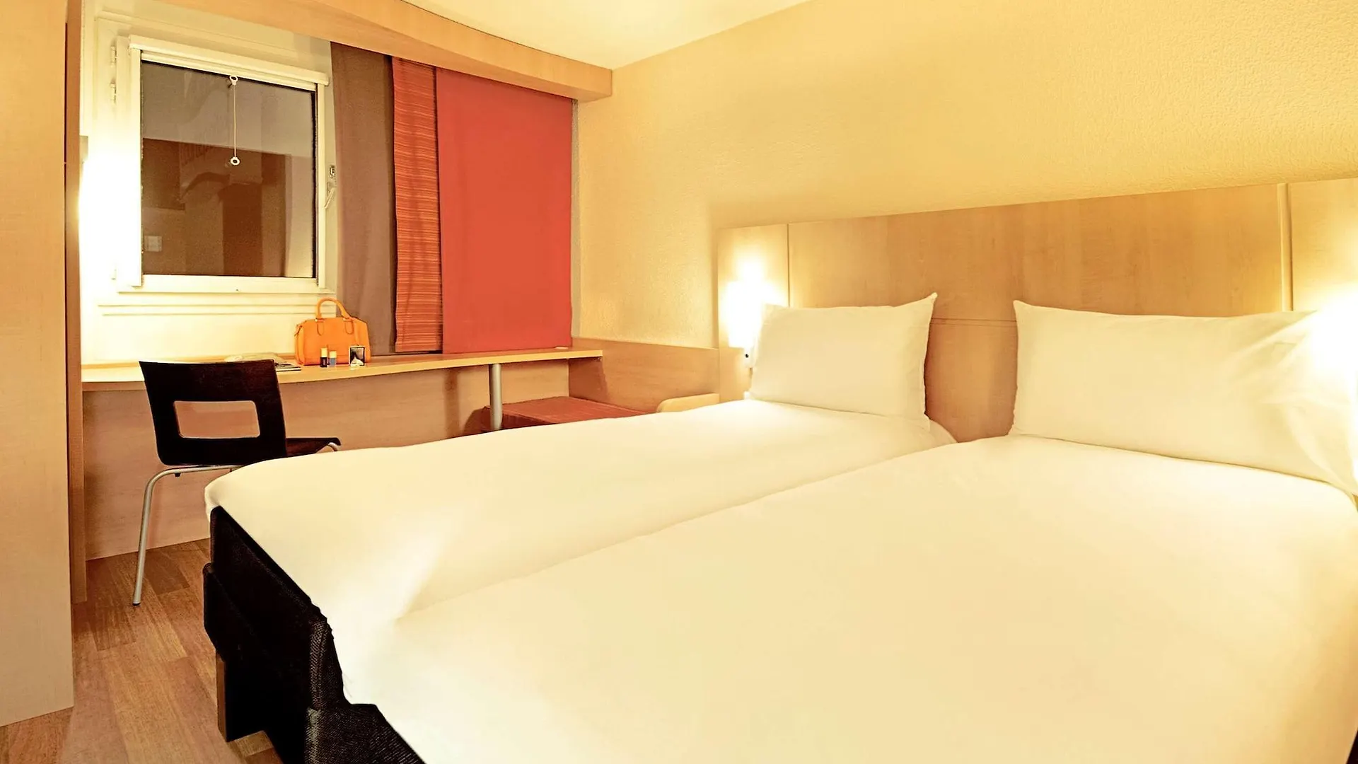 Ibis Avignon Centre Gare Hotell