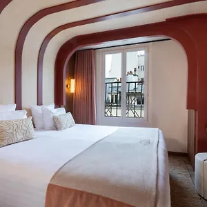**** Hotel Sacha França